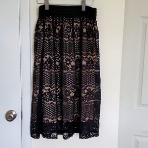 Metro Wear Black Skirt